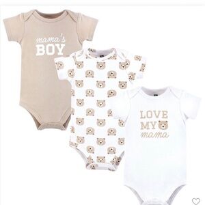 NEW Baby One Piece Set - Mama's Boy and Bear Print
